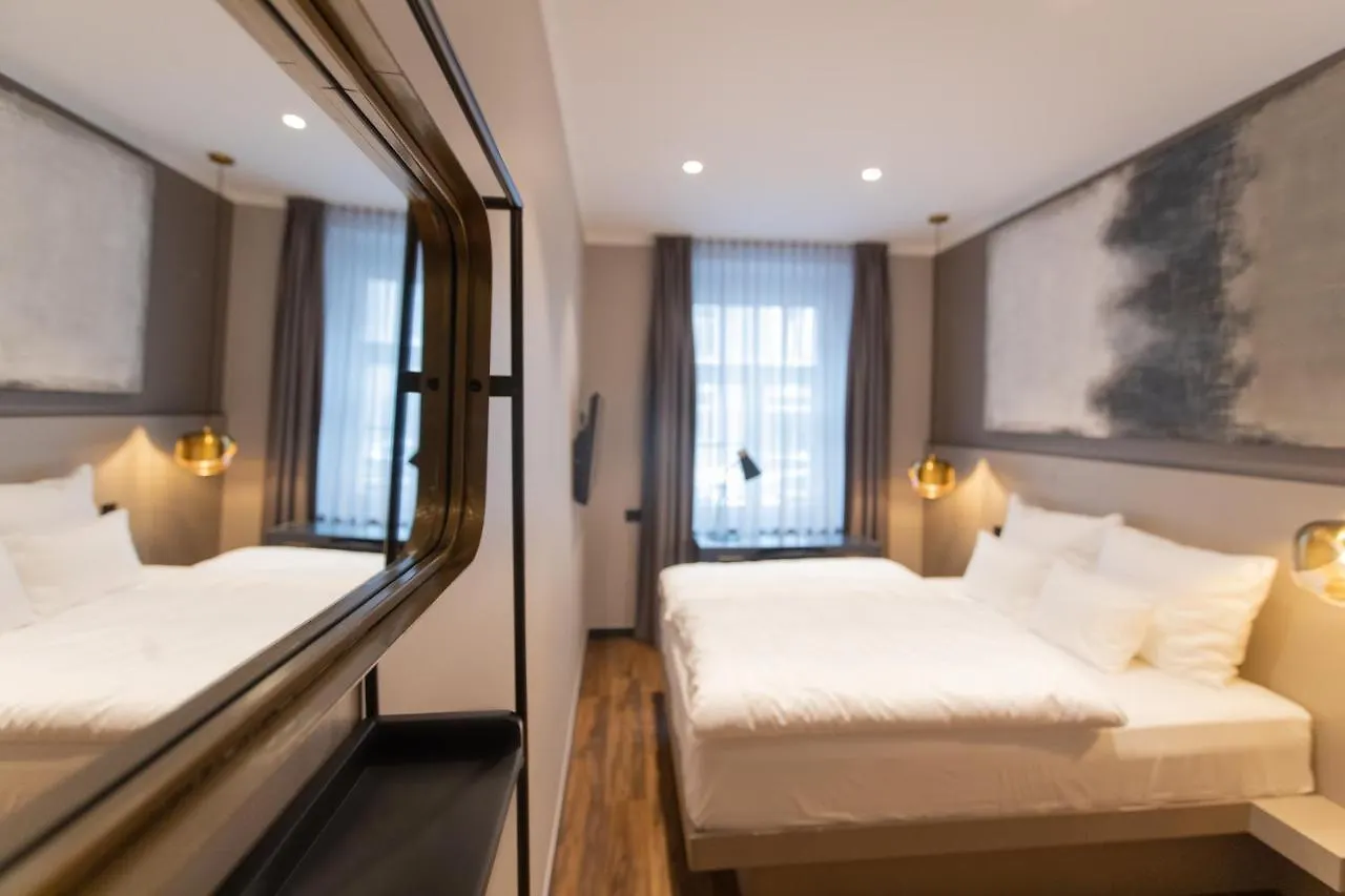 ****  Munich Rooms Hotel Alemania